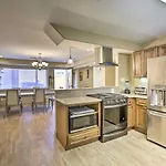 Contemporary Nola Home - Walk To City Park!