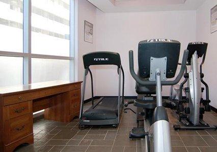 Moxy Downtown/french Quarter Area Hotel