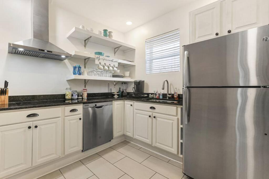 Sleep 10 Next To Superdome And Downtown Holiday home New Orleans