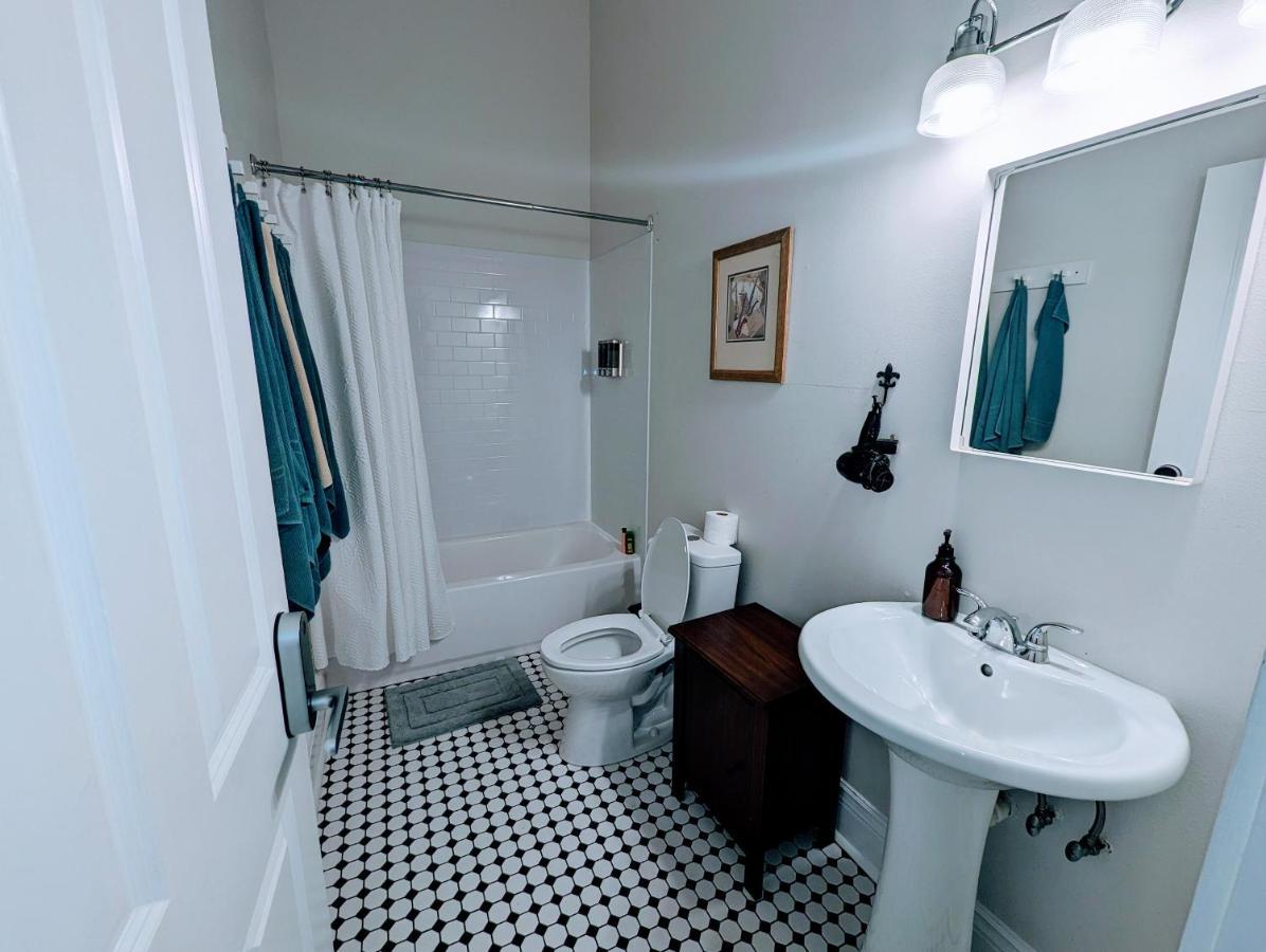 Homestay Royal New Orleans
