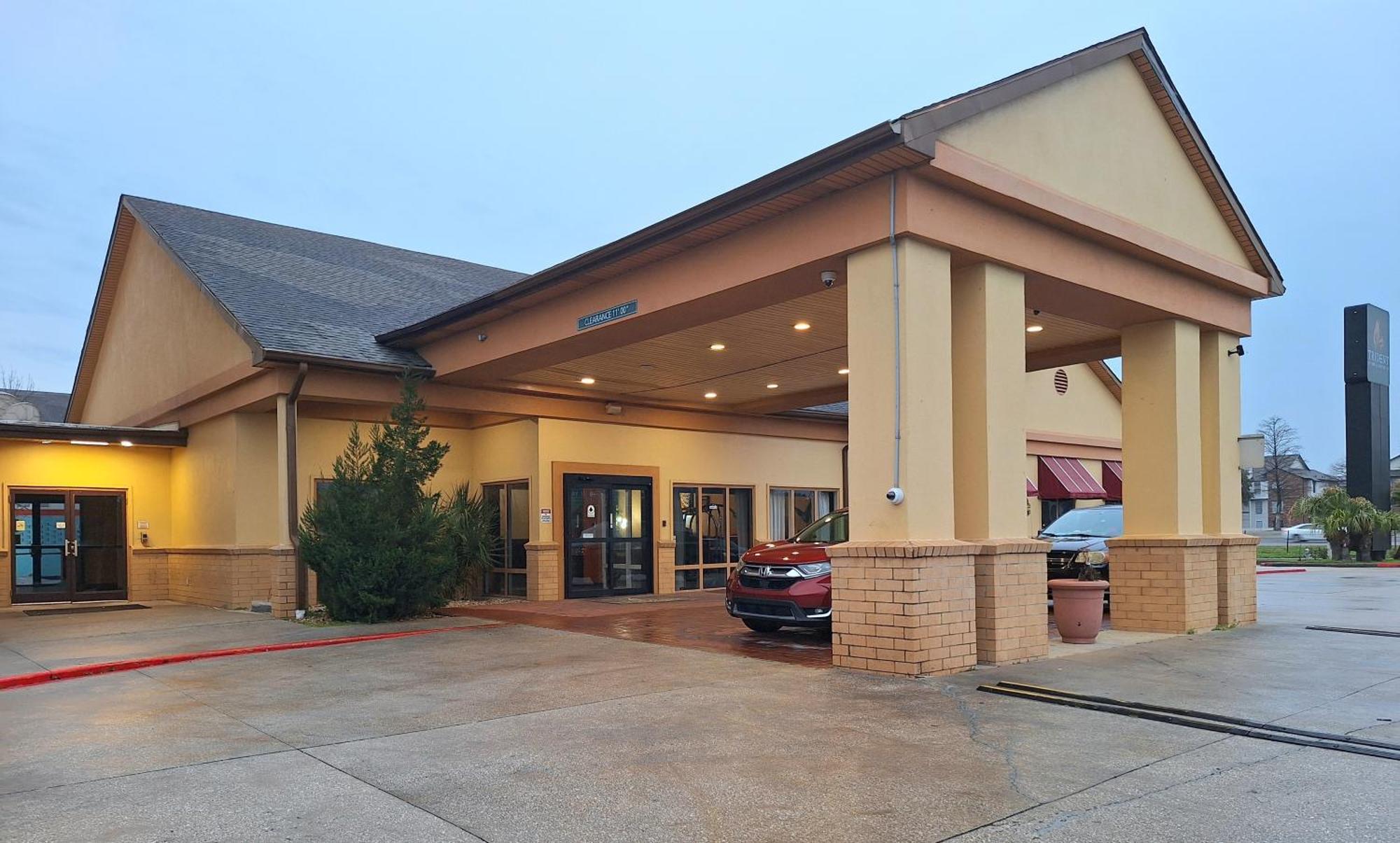 Hotel Trident &