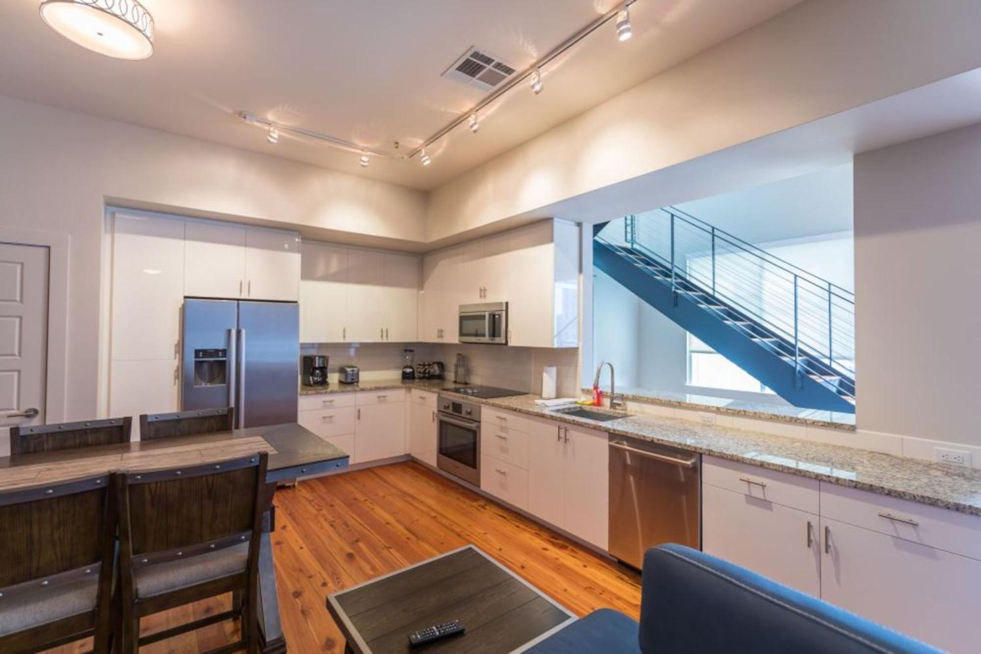 2br Spacious Downtown Apartment New Orleans