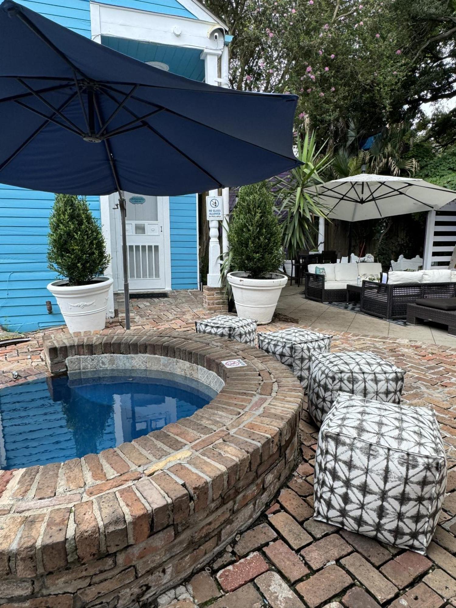 7 Bedroom - Sleeps 14! Next To Bourbon Street