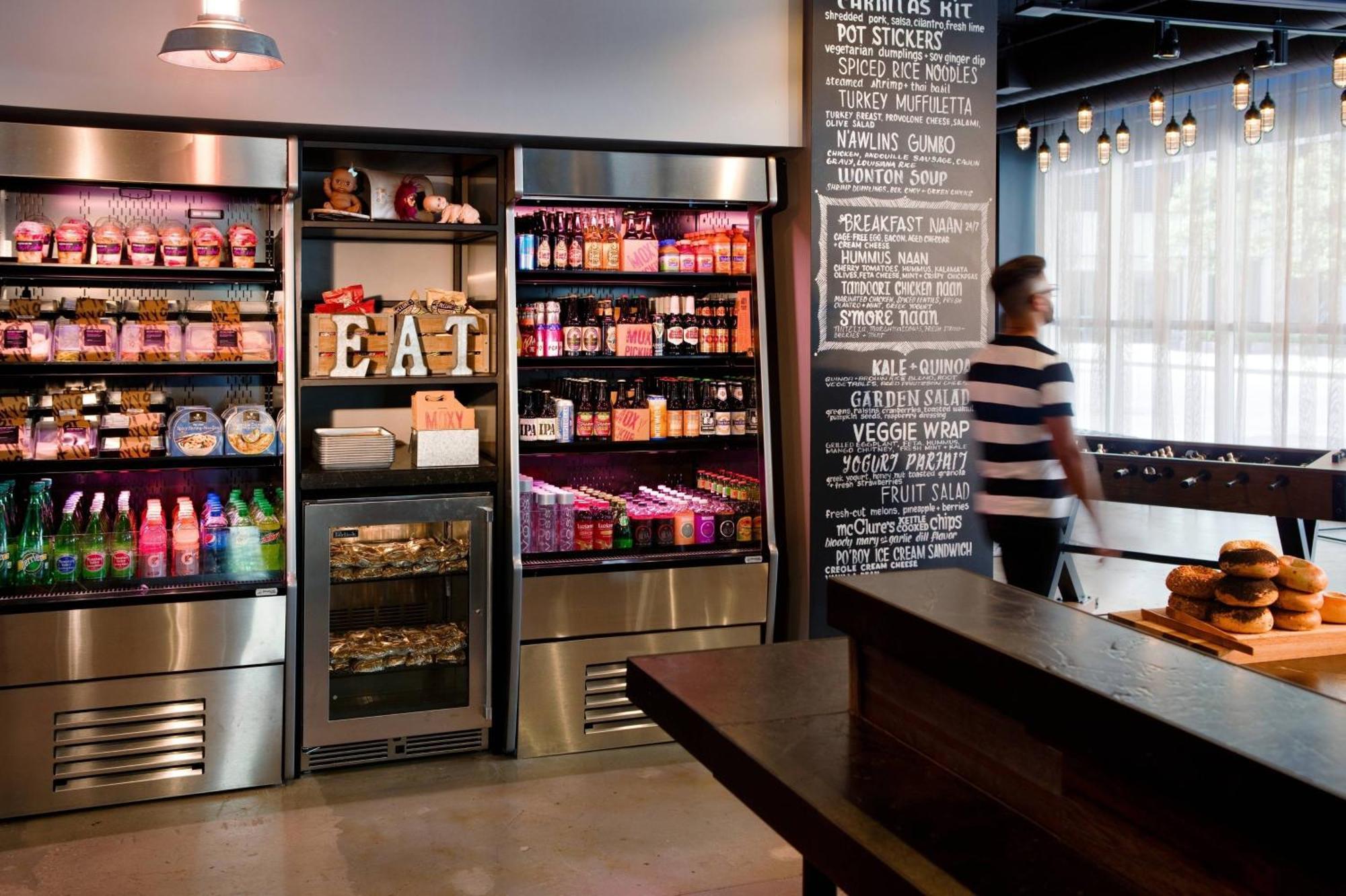 Hotel Moxy Downtown/french Quarter Area 4*
