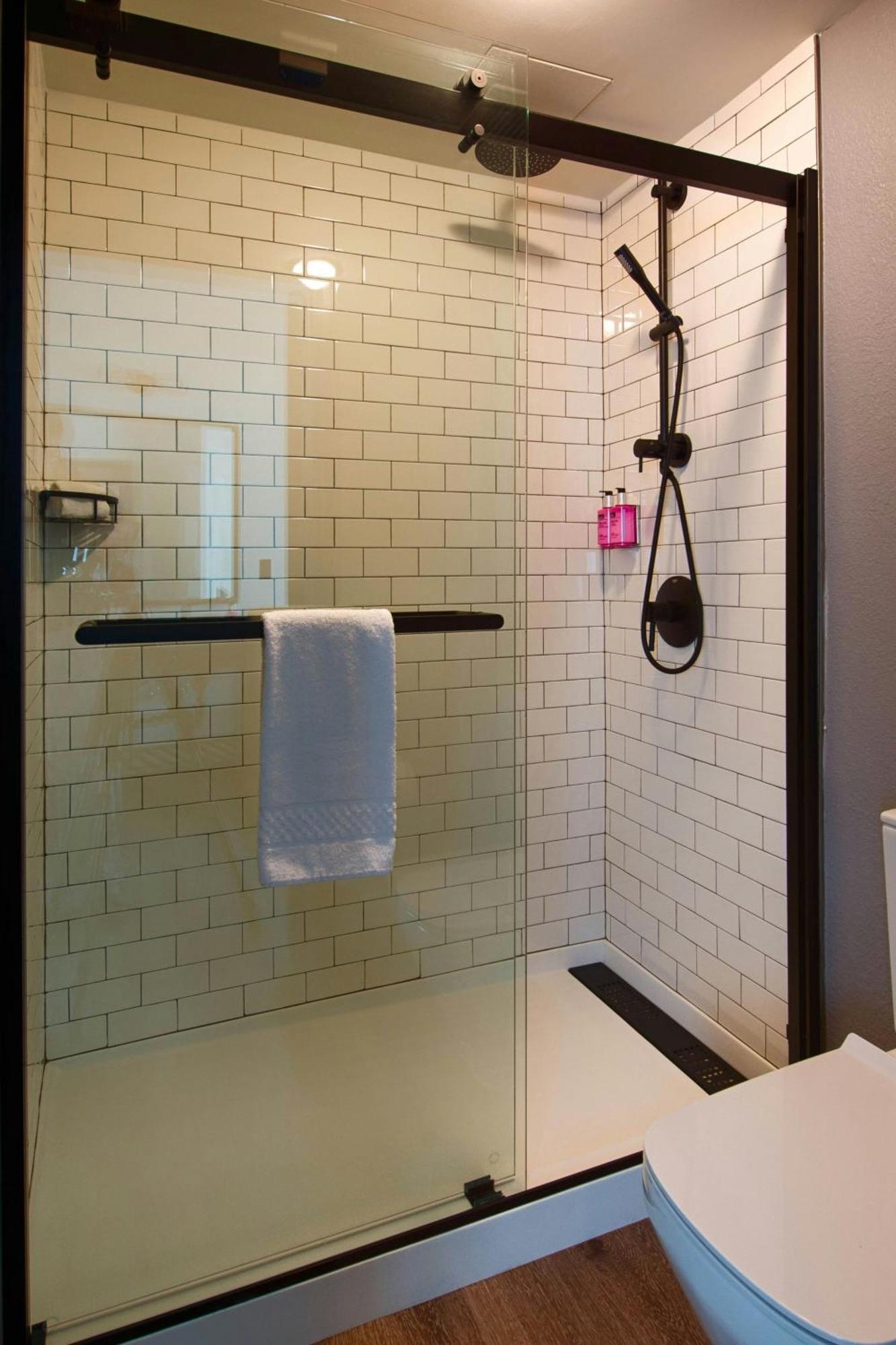 Moxy Downtown/french Quarter Area Hotel 4*