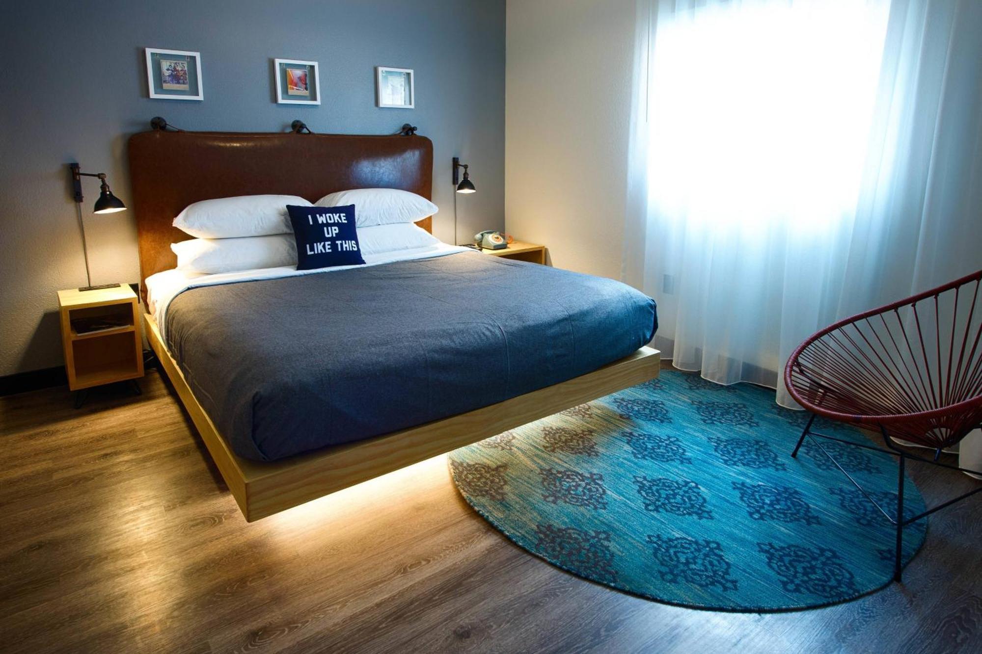 Moxy Downtown/french Quarter Area
