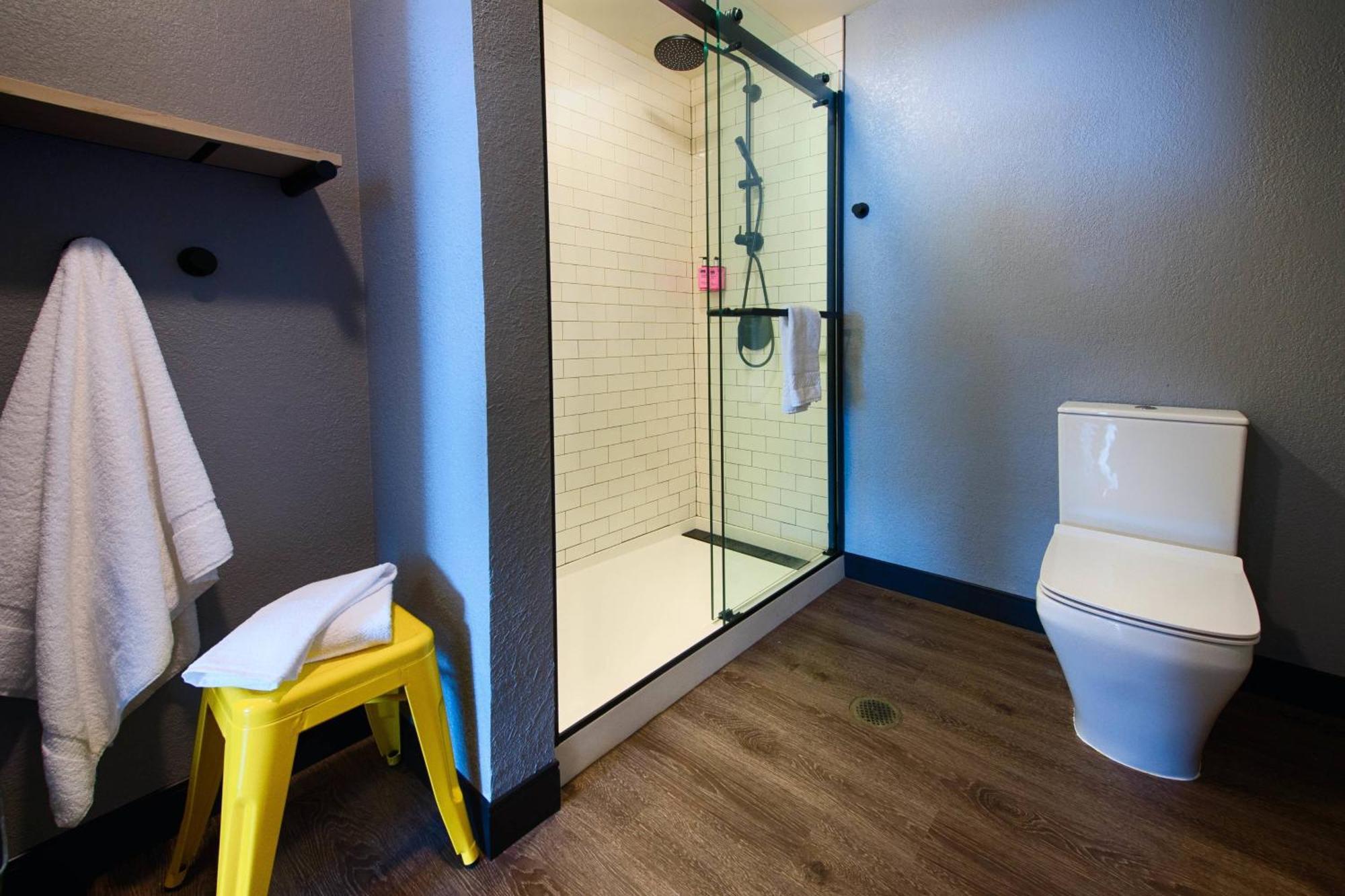 Hotel Moxy Downtown/french Quarter Area
