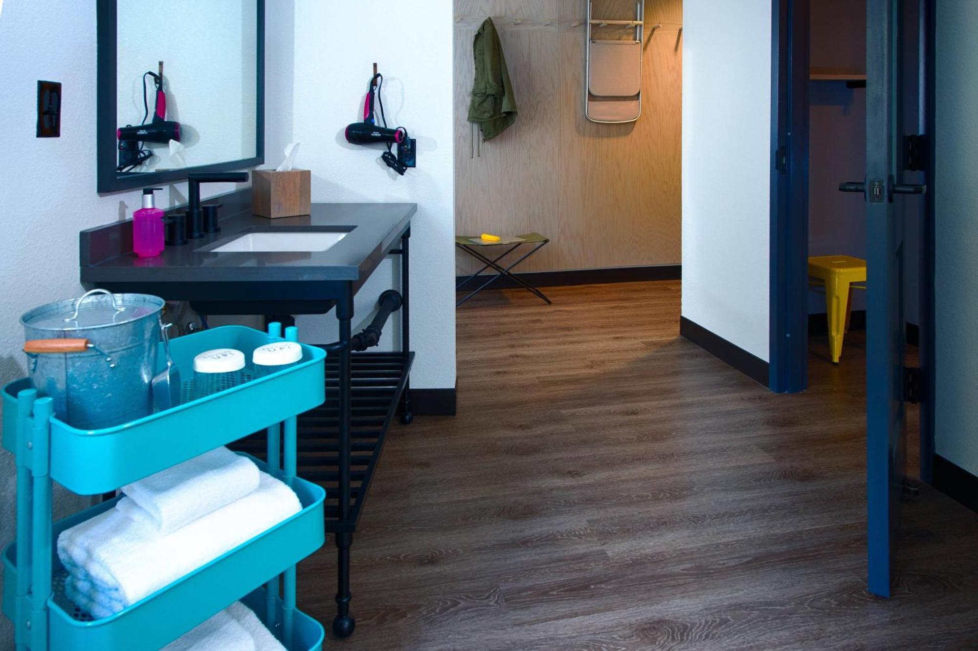 Moxy Downtown/french Quarter Area