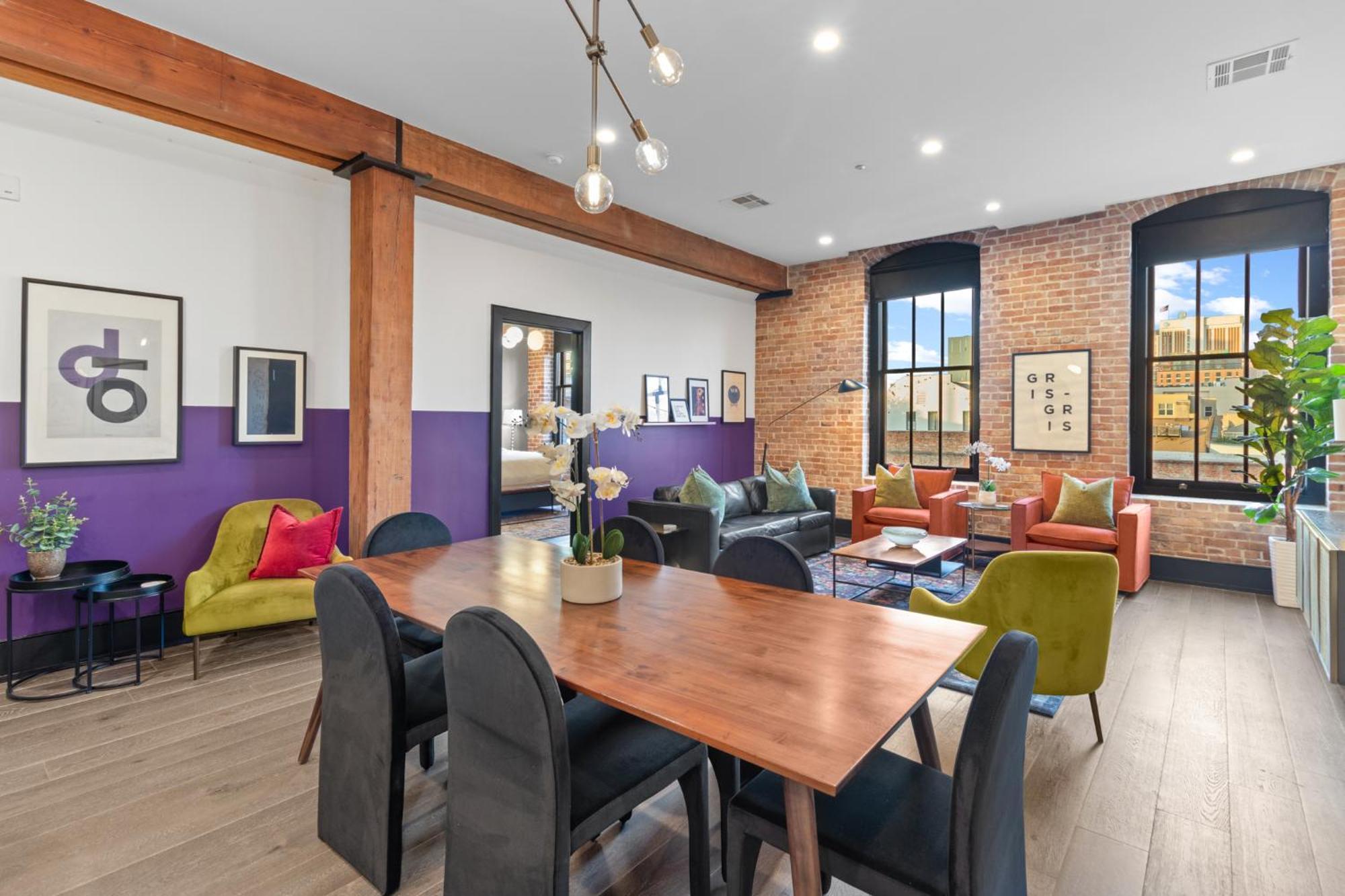 888 Baronne * New Orleans