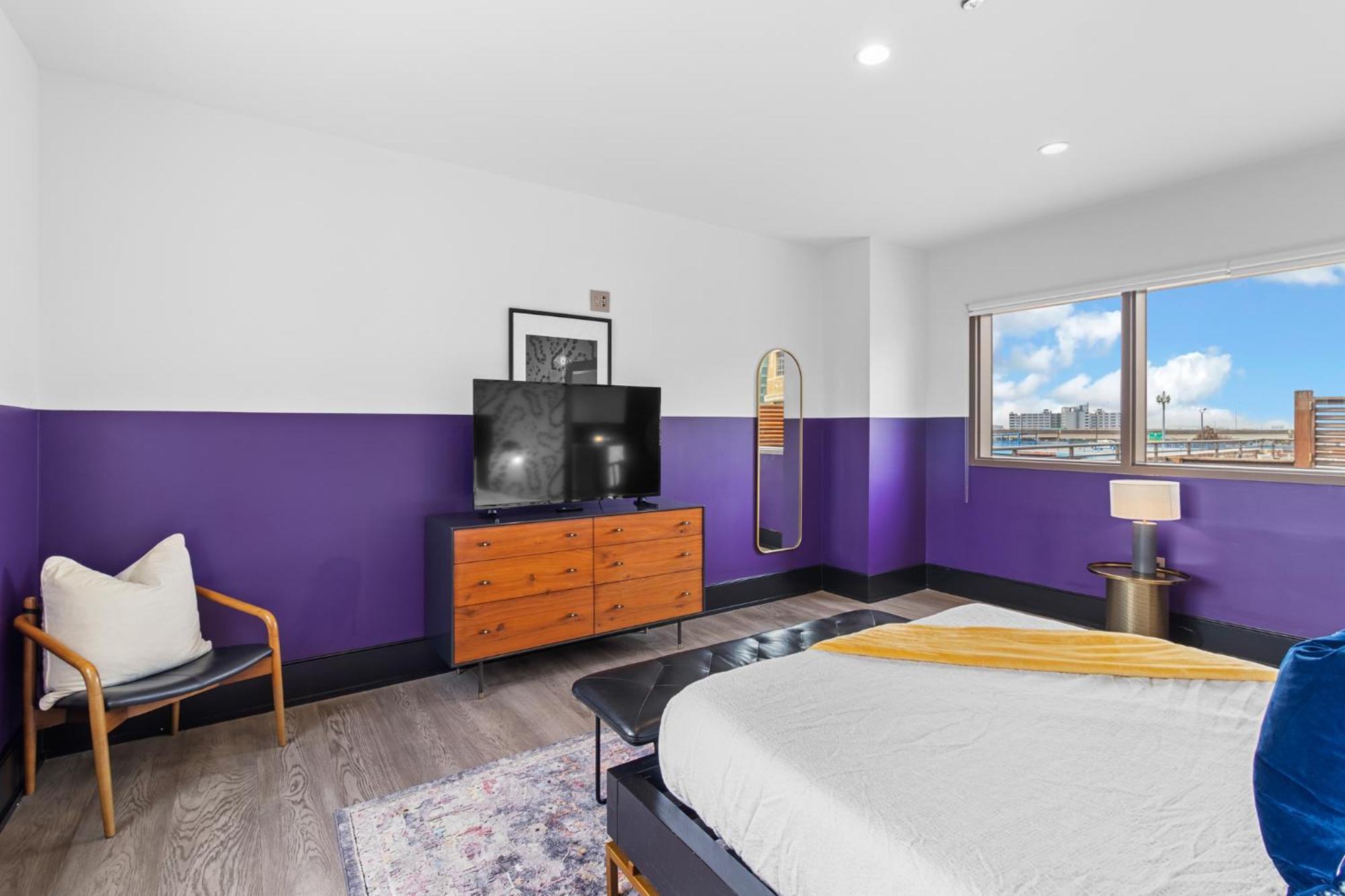 888 Baronne * New Orleans