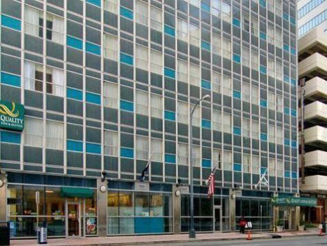 Moxy Downtown/french Quarter Area 4*