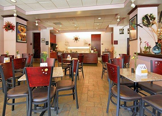 Moxy Downtown/french Quarter Area Hotel 4*