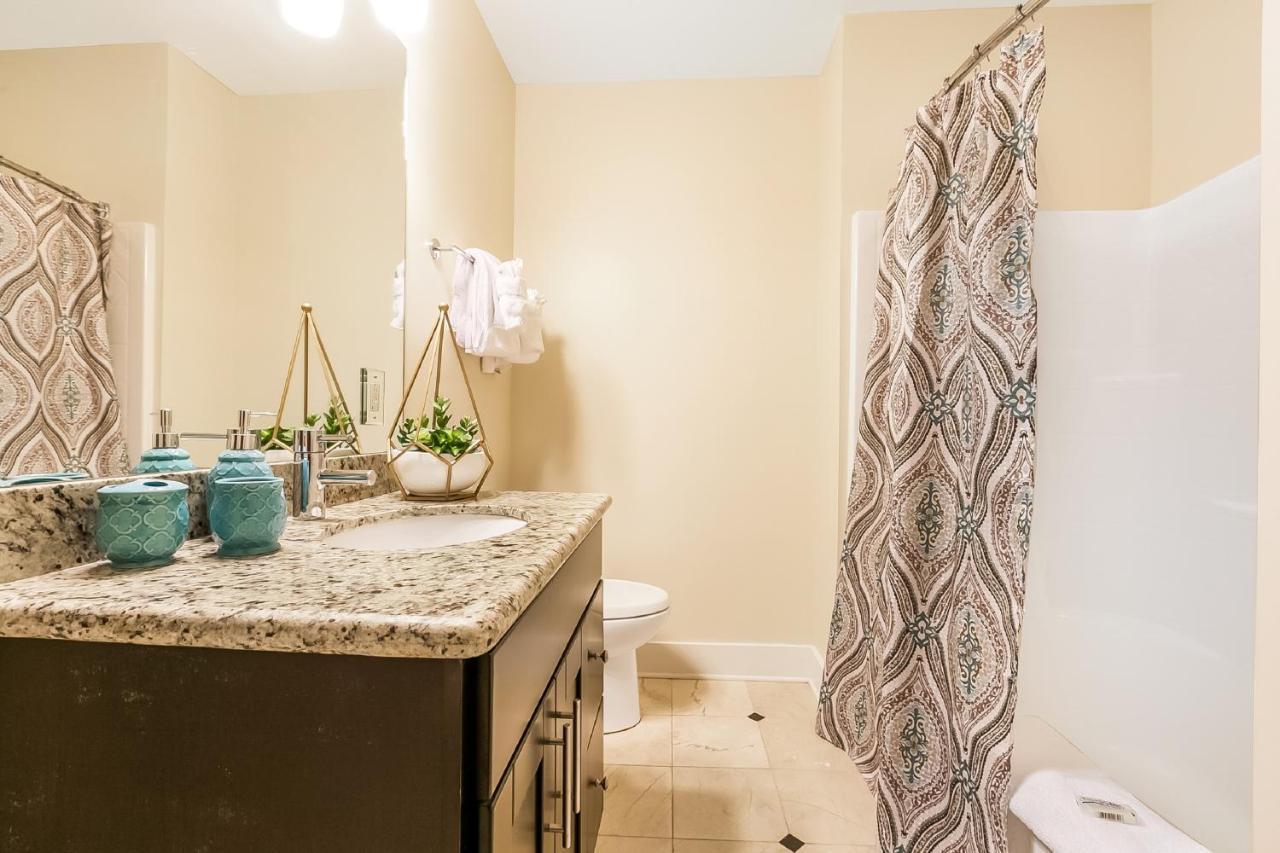Stunning With Luxury Amenities