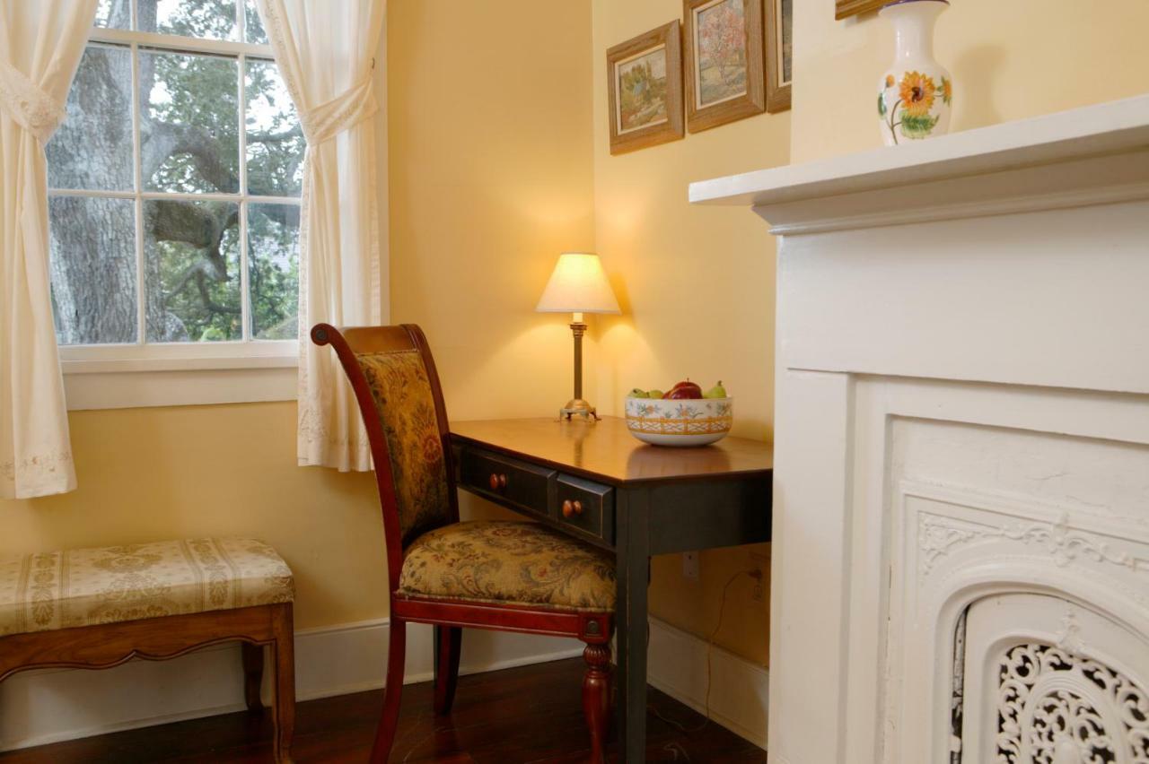 Ashton's Bed & Breakfast
