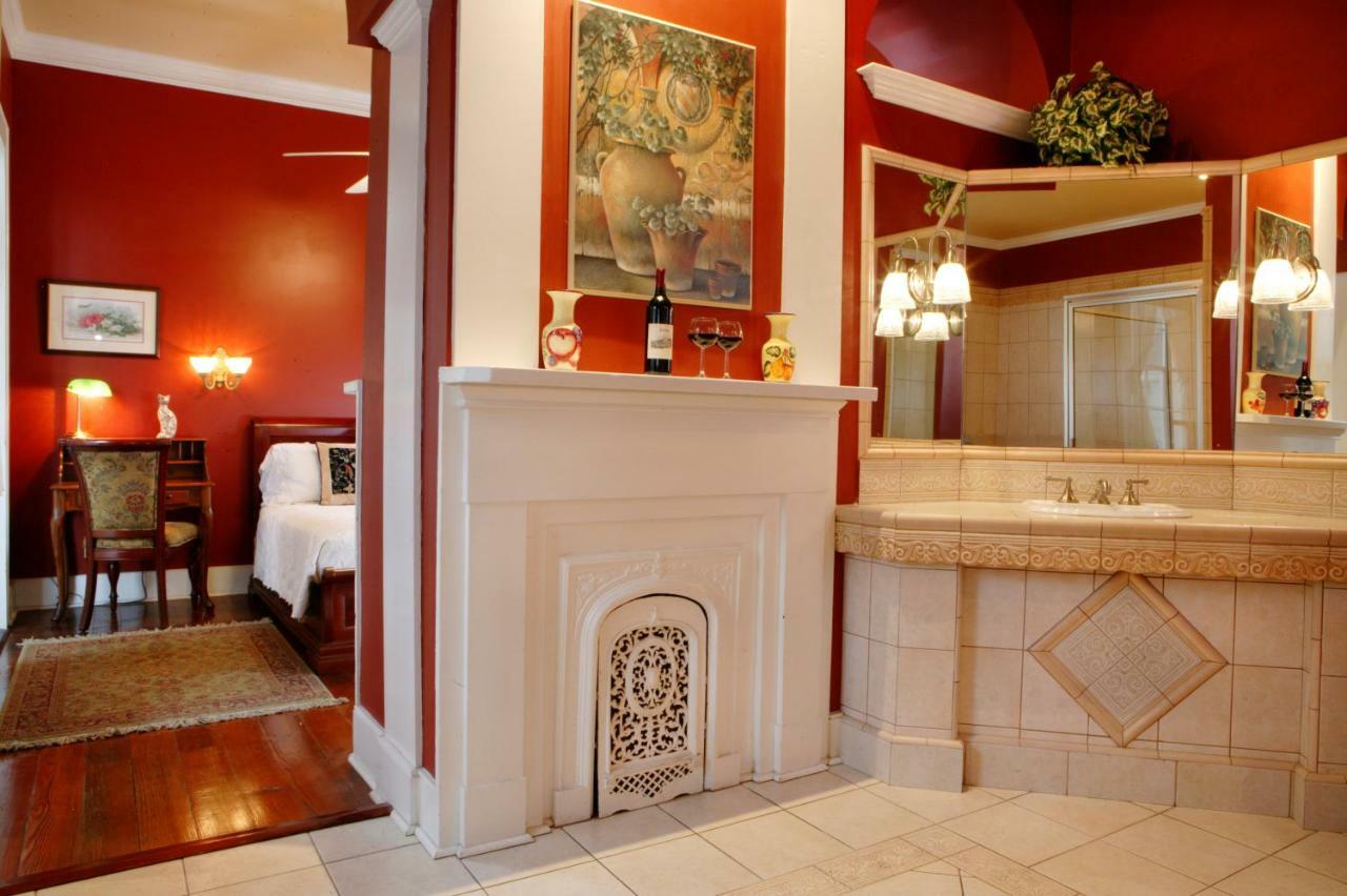 Ashton's Bed & Breakfast New Orleans