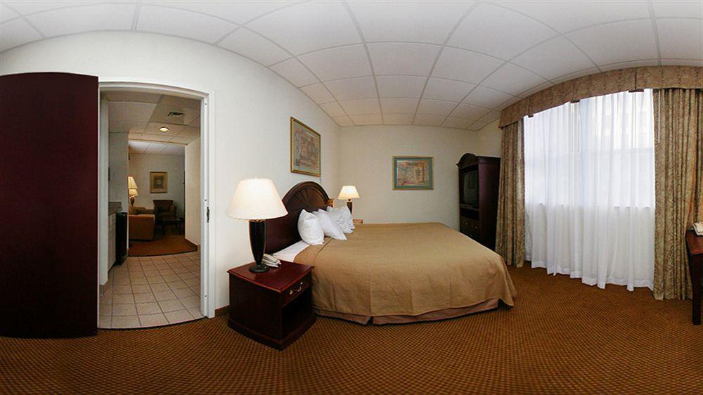 Moxy Downtown/french Quarter Area Hotel New Orleans