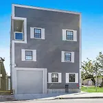 Gorgeous 3Br Urban Retreat