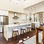Le Bon Temps - Luxury New Orleans Apts