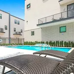 Mid City Fully Furnished Townhouse
