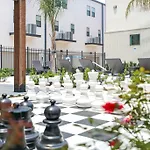 Private Townhouse In A Secure Location