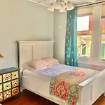 Madame Isabelle\'S House