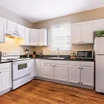 Spacious Historic Mid-City 2 Bedroom House!!!