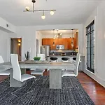 St Charles-Mardi Gras 6Bd Home