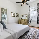 Uptown Spacious 4Bd/3Ba With Historic Charm