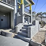 Modern New Orleans Condo Near Lsu And Downtown!