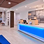 Holiday Inn Express New Orleans - Arts District By Ihg