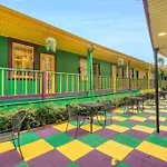 Historic Mardi Gras Inn