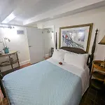 The Esplanade Guesthouse Mansion