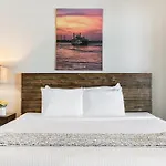 Upscale Condos And Penthouses Close To Canal And Bourbon St