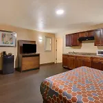 Rodeway Inn & Suites East