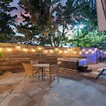 Spectacular Suites Sleep 20 Near Fq W Pool