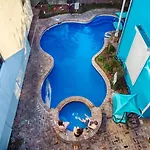4 Bedroom - Sleeps 8! Celebrity Villa Next To Frenchman St