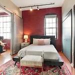 Delightful 2Br/2Ba Industrial Apt In Nola By Domio