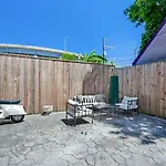 Serene 1Br In Lower Garden District By Sonder