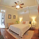 Doctor Gumbo Guesthouse