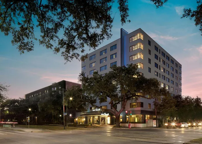 Hotel Tonnelle New Orleans, A Tribute Portfolio Hotel