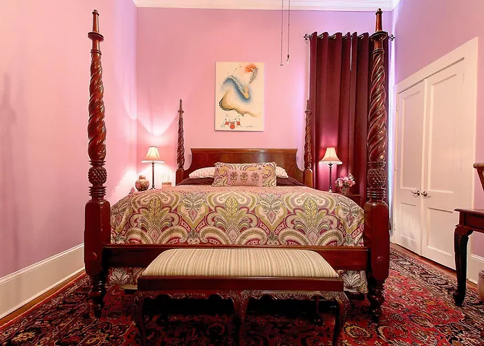 R&B Award Winning B&B - Adult Only
