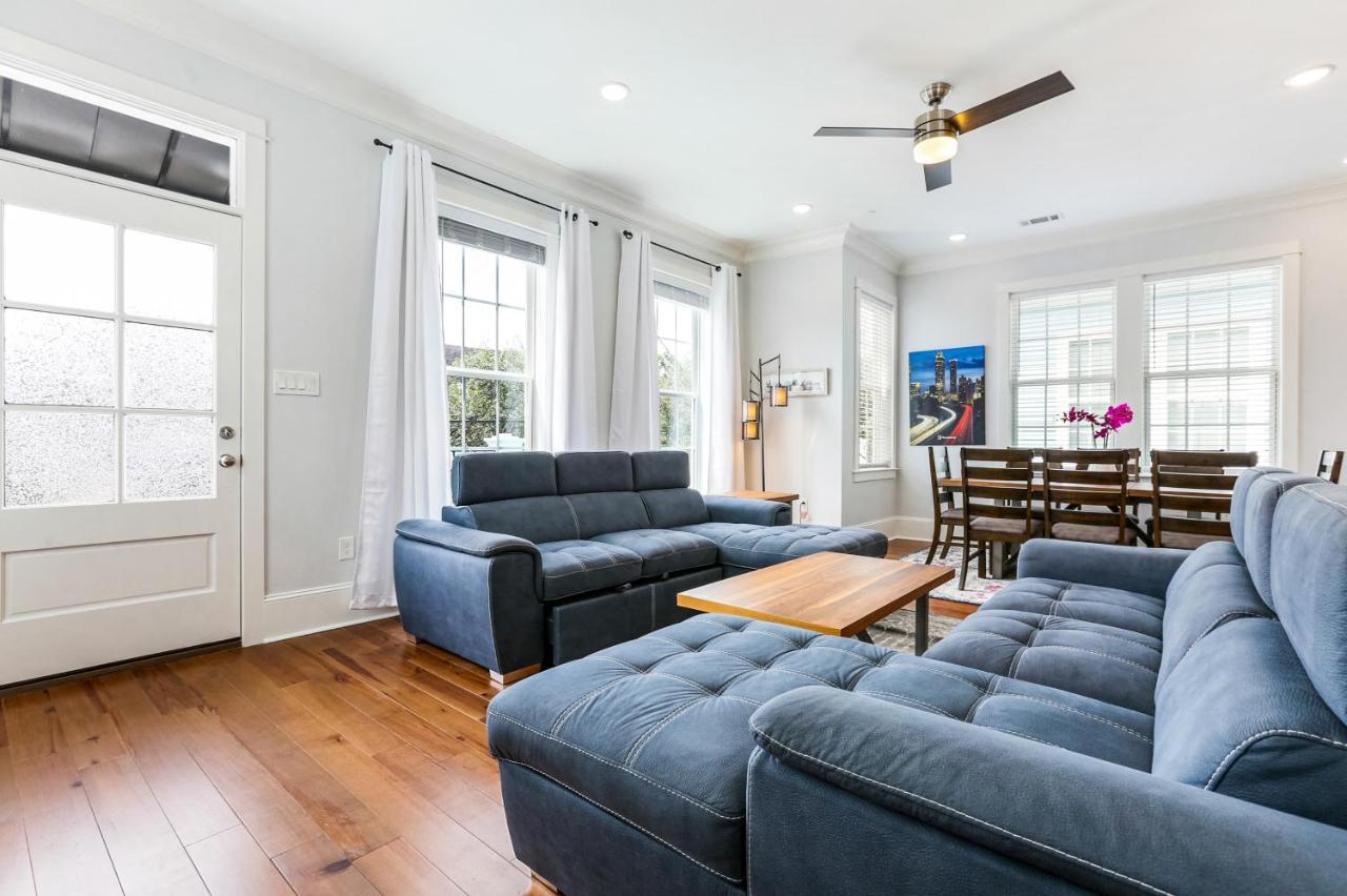Apartment Hosteeva Brand New With A Pool Steps To St Charles Ave