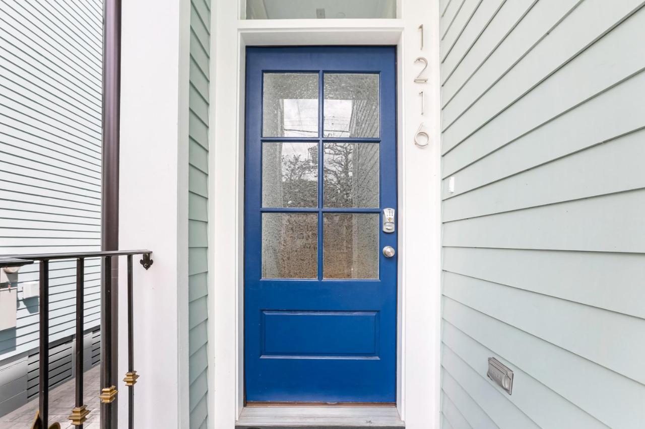 Apartment Hosteeva Brand New With A Pool Steps To St Charles Ave *