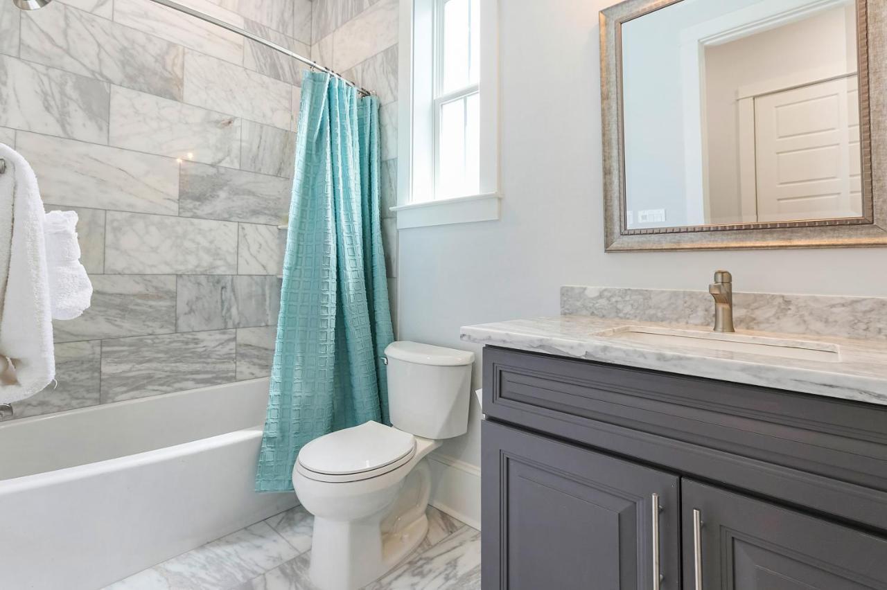 Apartment Hosteeva Brand New With A Pool Steps To St Charles Ave New Orleans