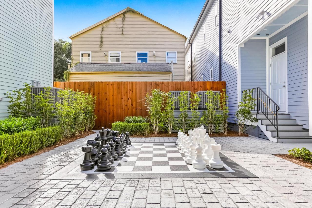 Hosteeva Brand New With A Pool Steps To St Charles Ave *