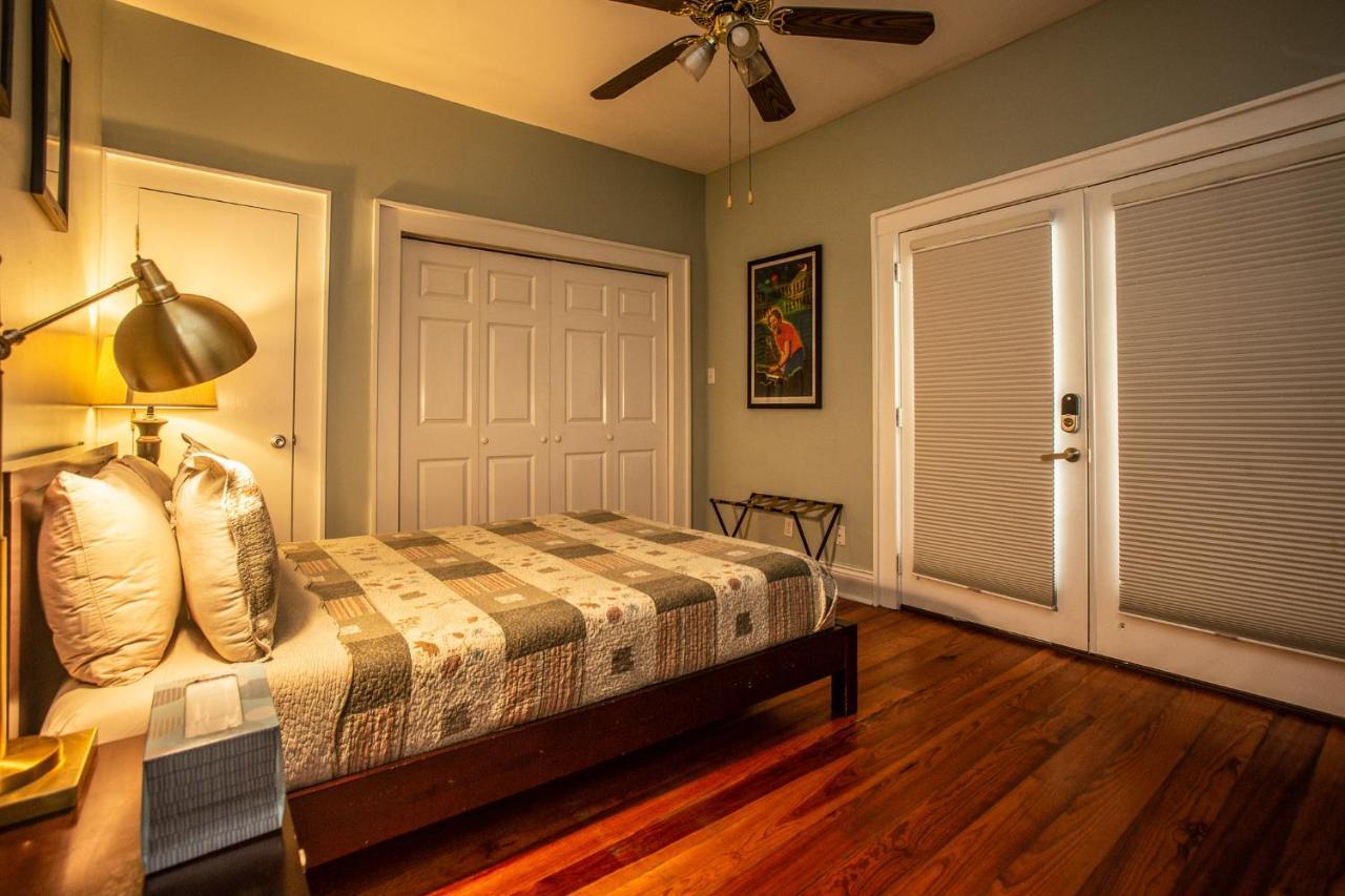 Pelican Point Apartment