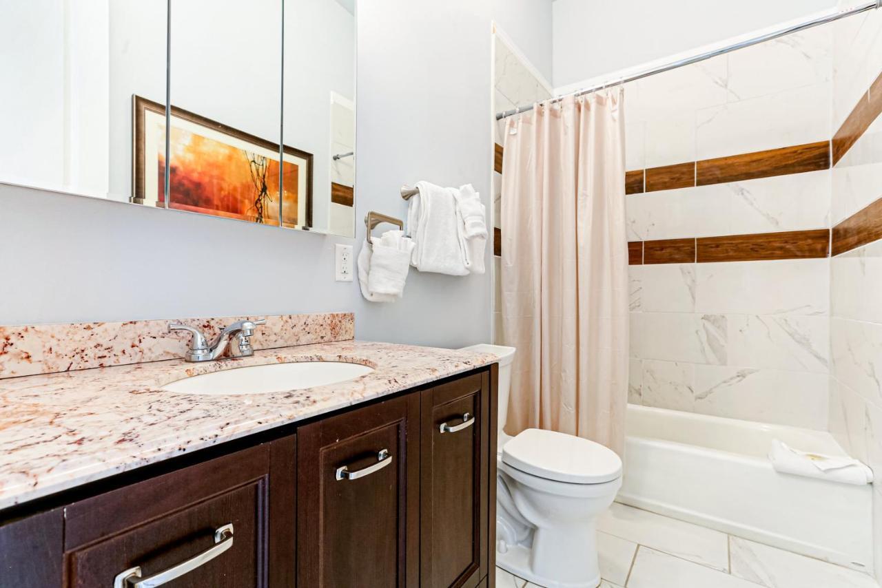Apartment 5br Penthouse With Amenities Near Fq