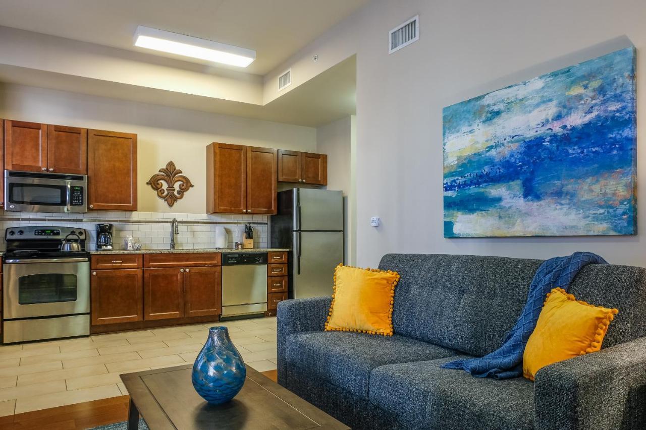 Frontdesk I Hibernia Tower Apts Downtown *