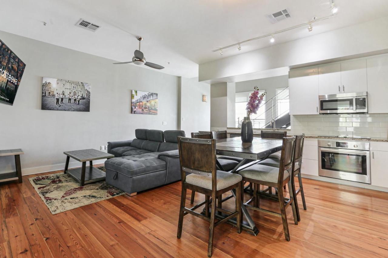 2 Bedroom Elegant In Downtown * New Orleans