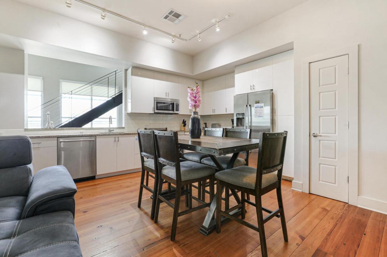 Apartment 2 Bedroom Elegant In Downtown New Orleans